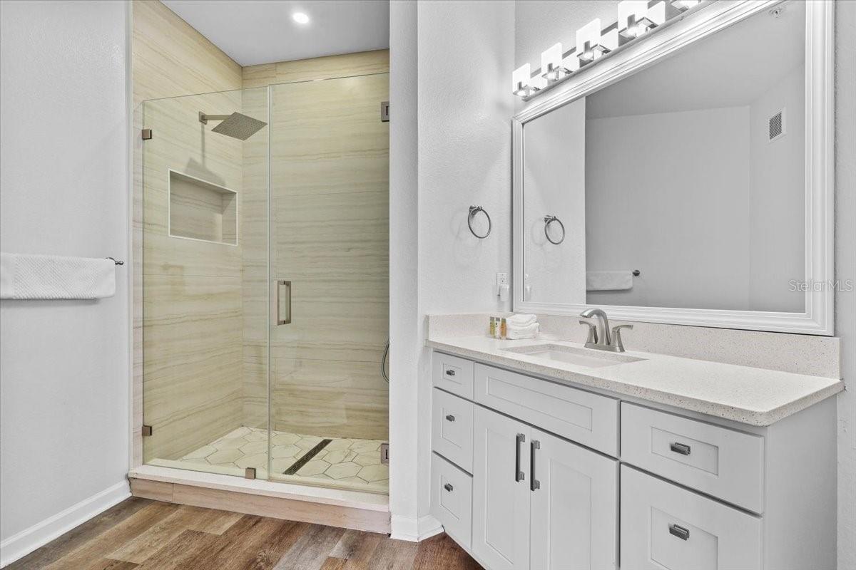 ISLES AT CAY COMMONS CONDOMINIUM PHASE 3 - Residential