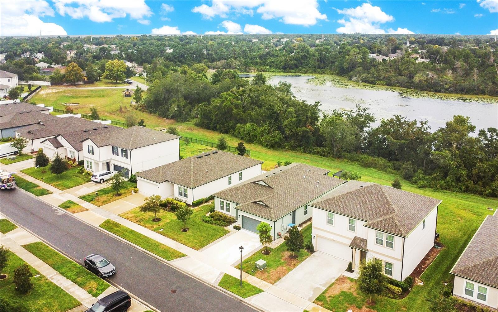 HAMPTON OAKS - Residential