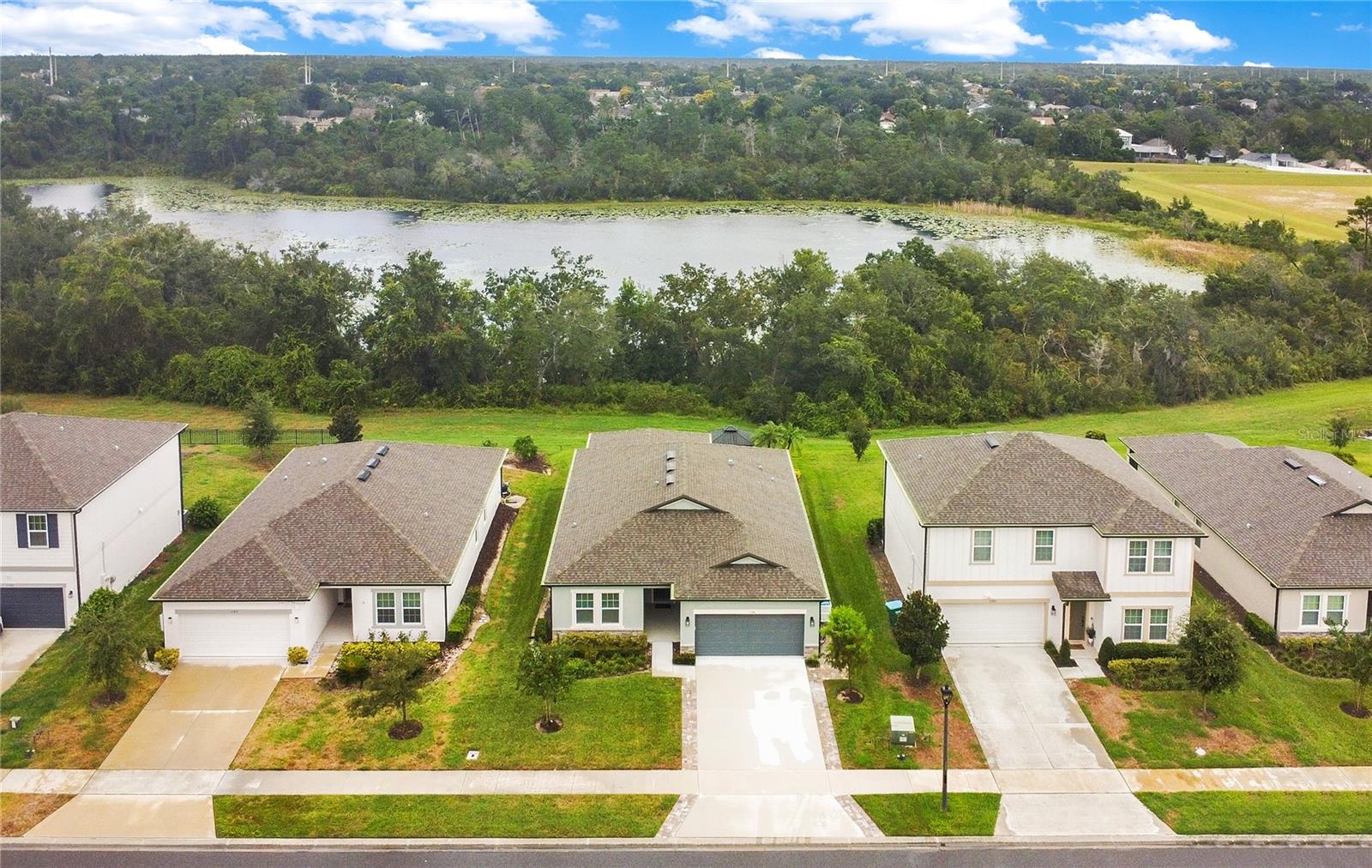 HAMPTON OAKS - Residential