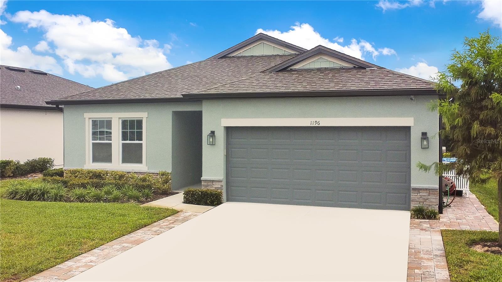 HAMPTON OAKS - Residential