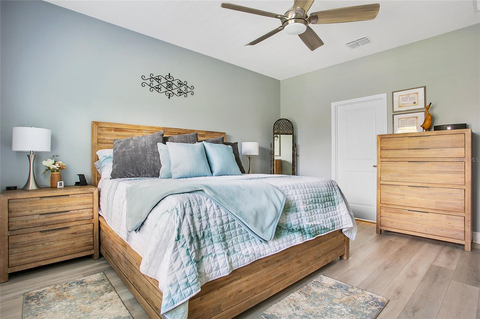 HAMPTON OAKS - Residential