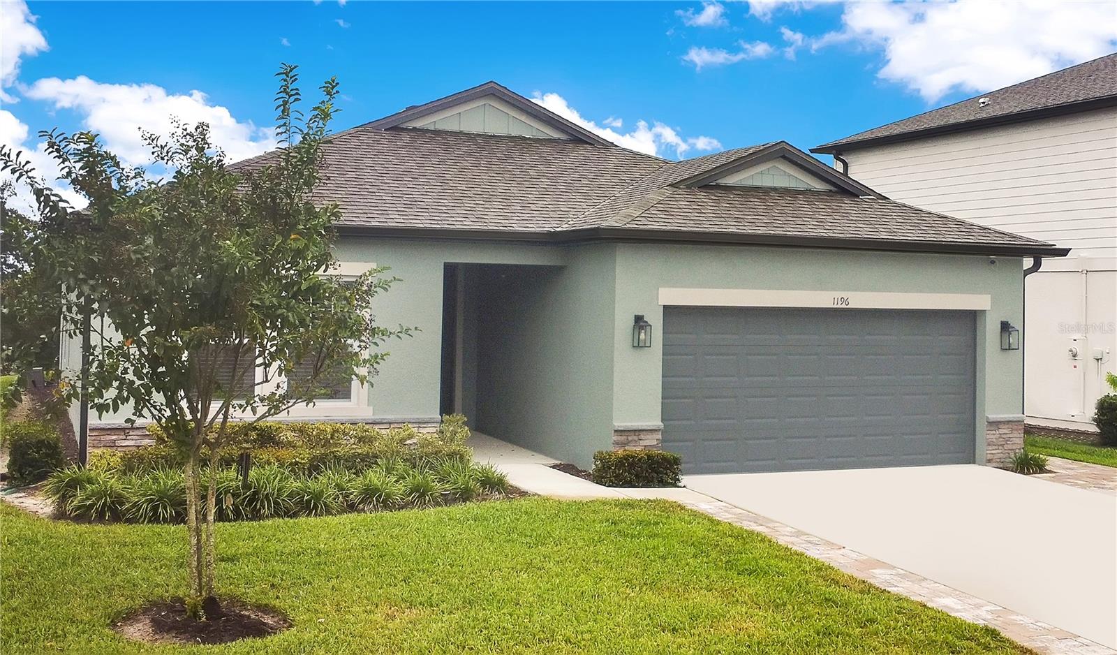 HAMPTON OAKS - Residential