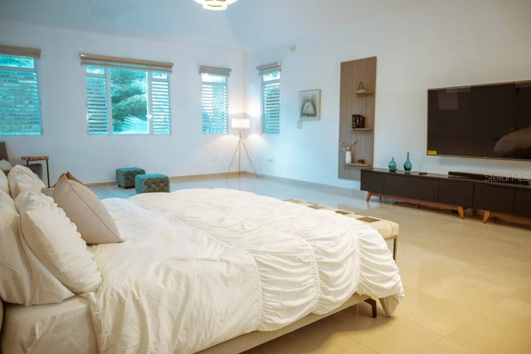 RIO CANAS WARD - Residential