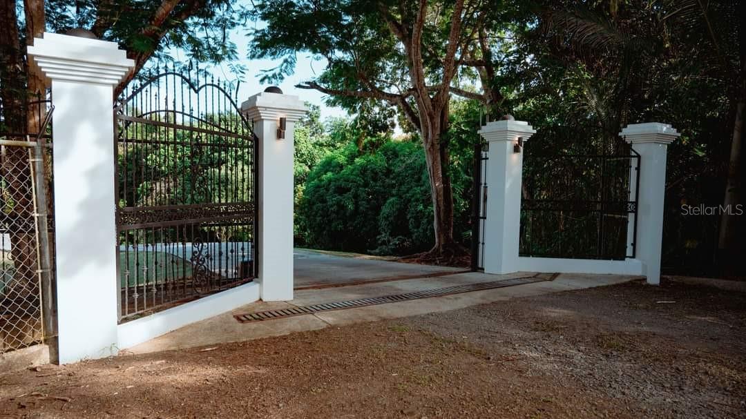 RIO CANAS WARD - Residential