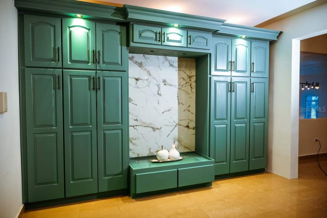 RIO CANAS WARD - Residential