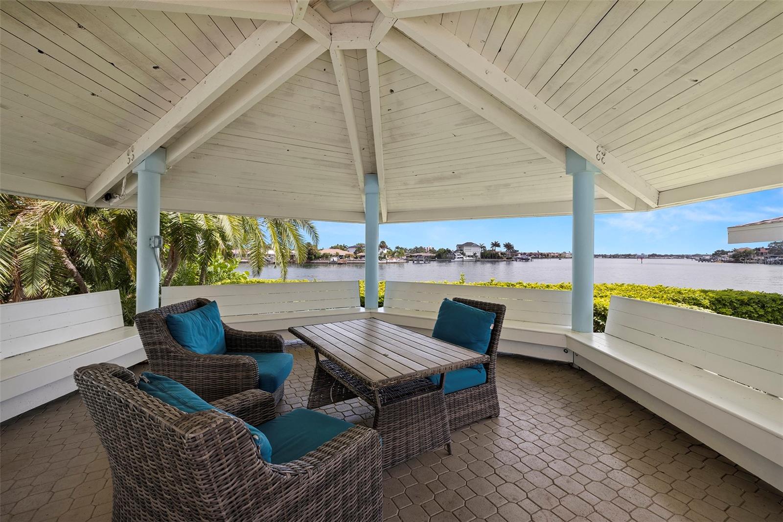 WEATHERLY THE CONDO - Residential