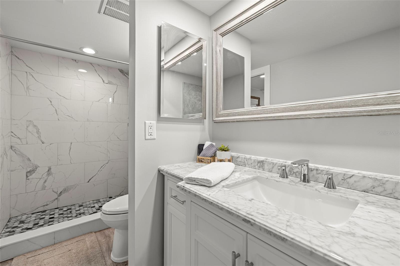 WEATHERLY THE CONDO - Residential