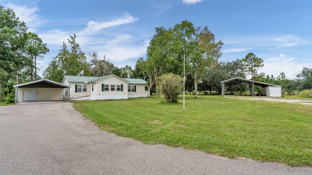 Photo of 6250 Green Pond Road, Polk City, FL 33868 (MLS # L4965428)