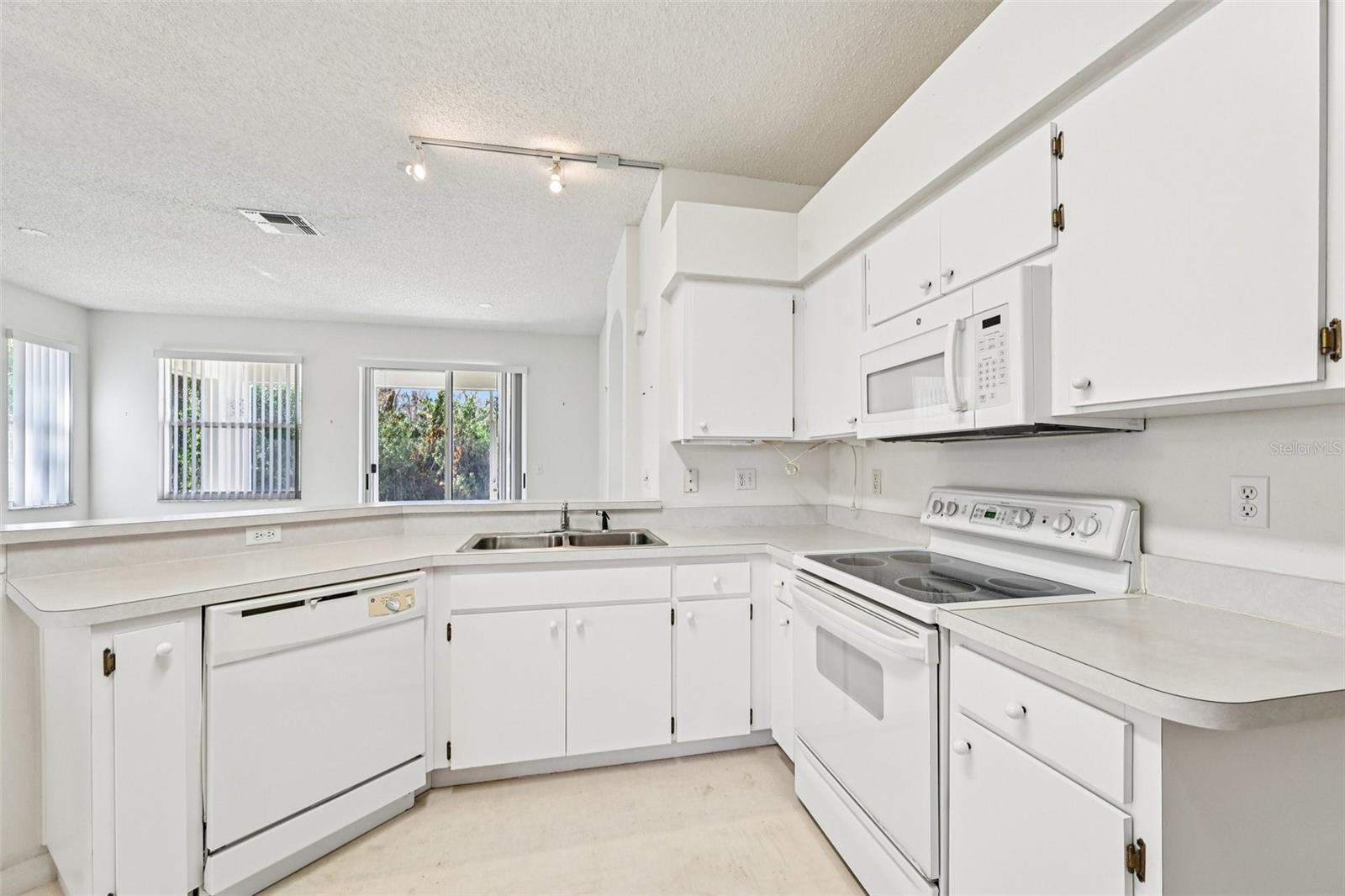 TREMONT I CONDO - Residential