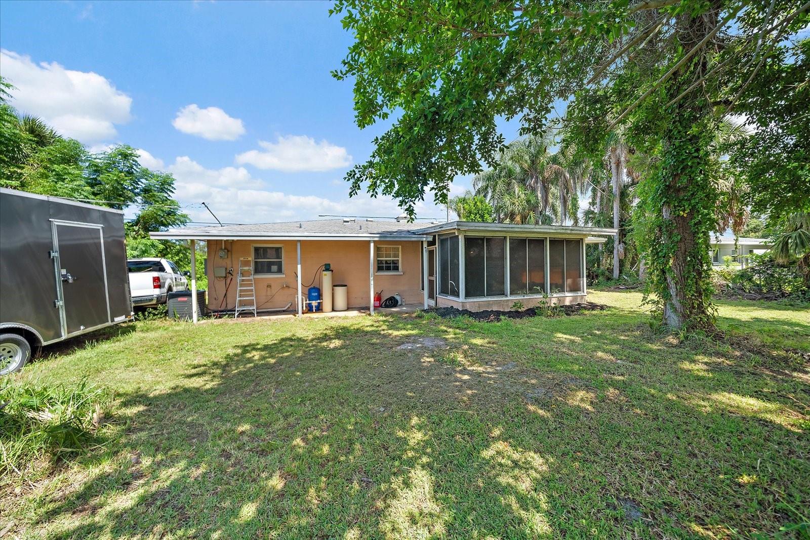 SOUTH VENICE - Residential