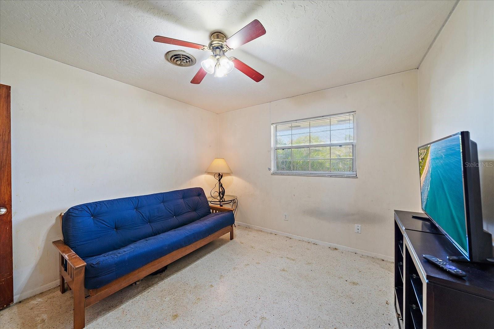 SOUTH VENICE - Residential