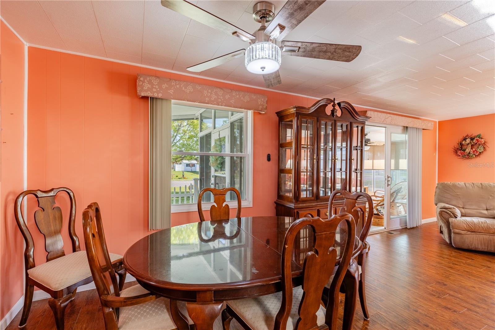 TAVARES LAKE FRANCES ESTATES - Residential