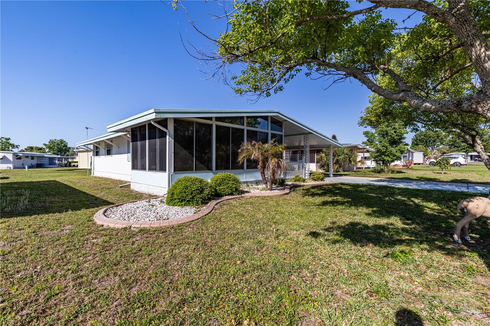 TAVARES LAKE FRANCES ESTATES - Residential