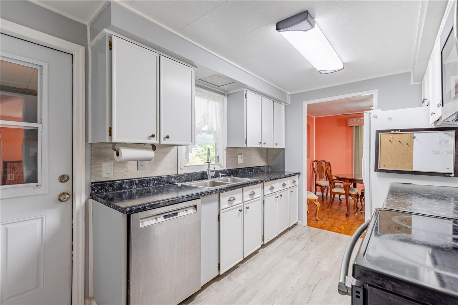 TAVARES LAKE FRANCES ESTATES - Residential