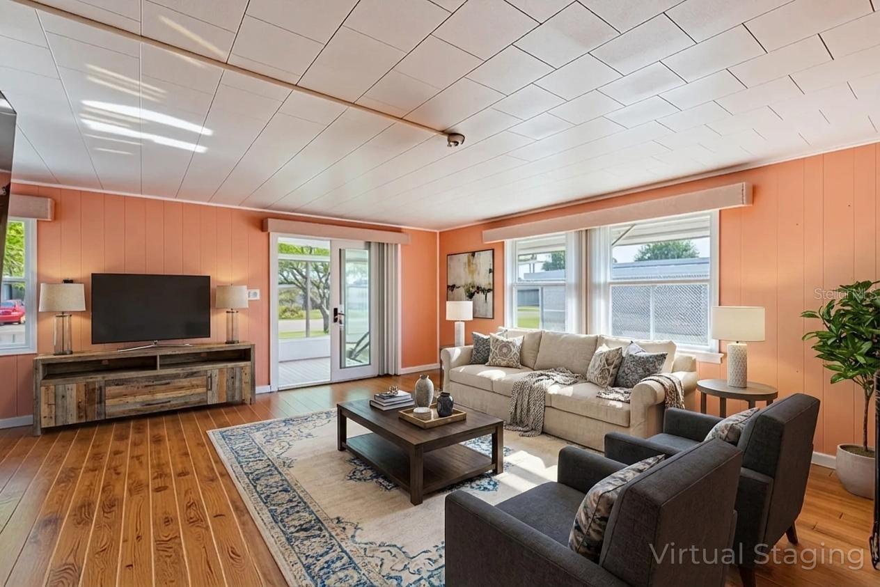 TAVARES LAKE FRANCES ESTATES - Residential