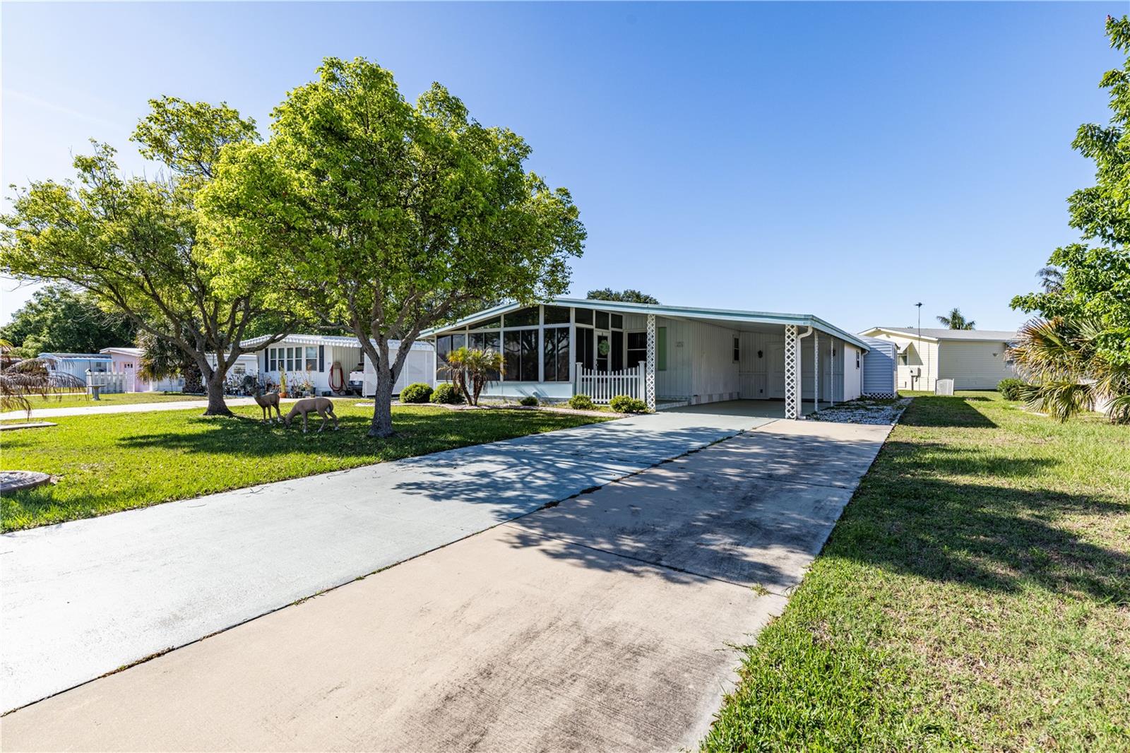 TAVARES LAKE FRANCES ESTATES - Residential