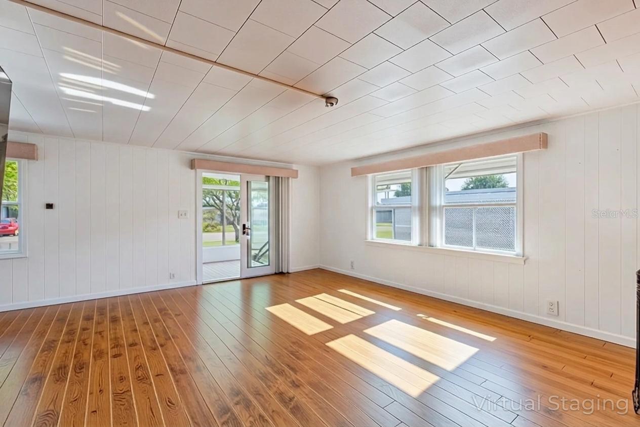 TAVARES LAKE FRANCES ESTATES - Residential