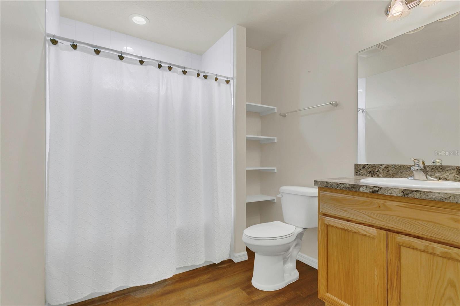 UMATILLA COTTAGES AT WATERS EDGE - Residential
