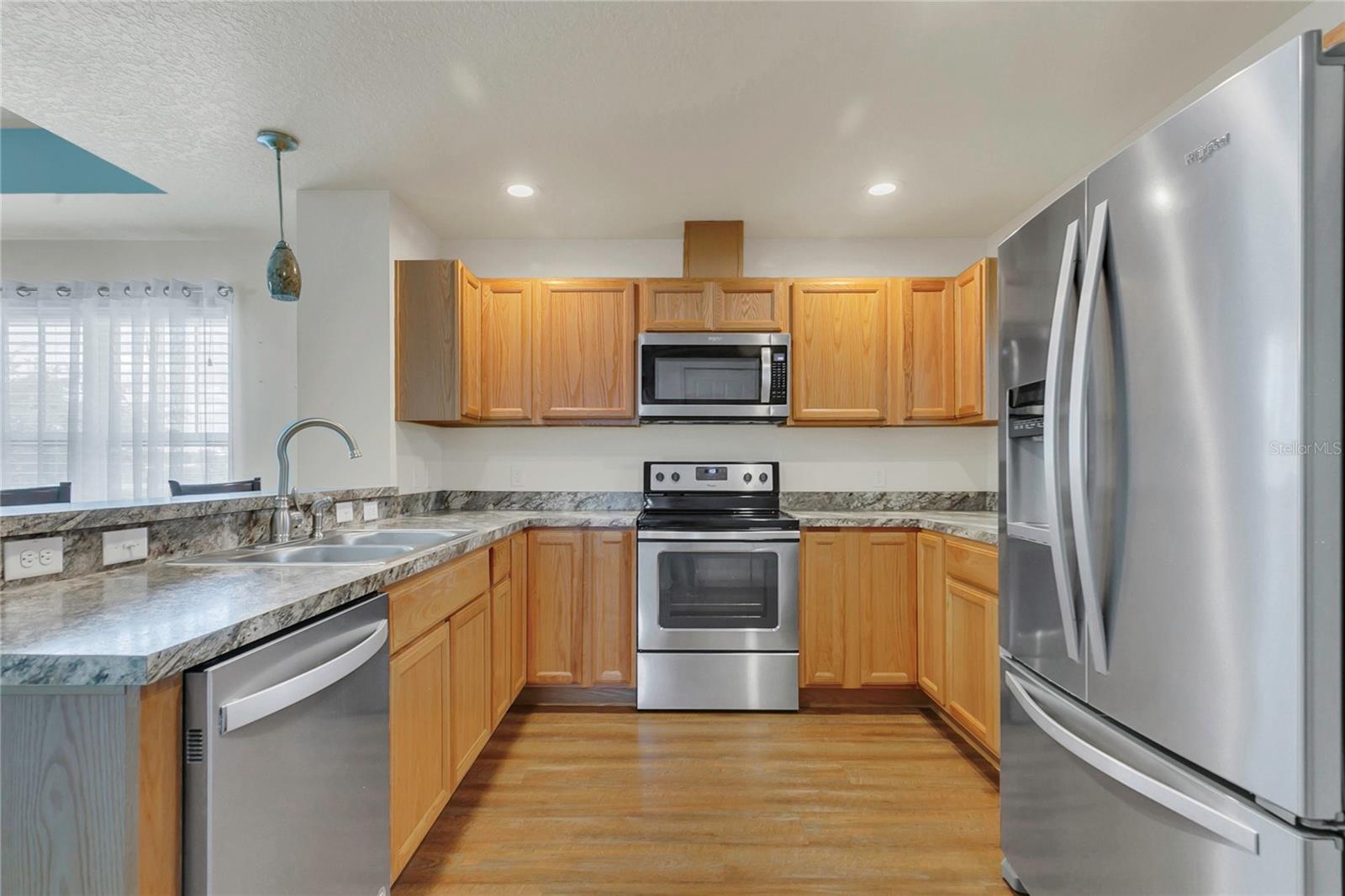 UMATILLA COTTAGES AT WATERS EDGE - Residential