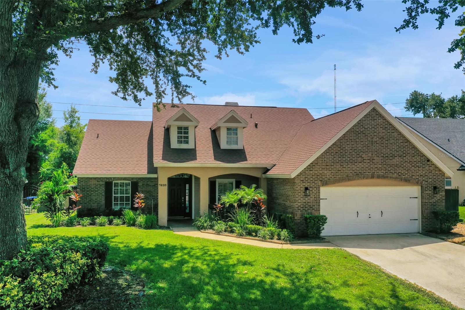 Casas a venda 2 - Jen Dantas 7820 ROLLINGRIDGE COURT