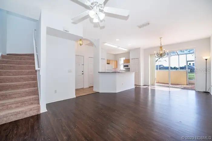 FIESTA KEY - Residential