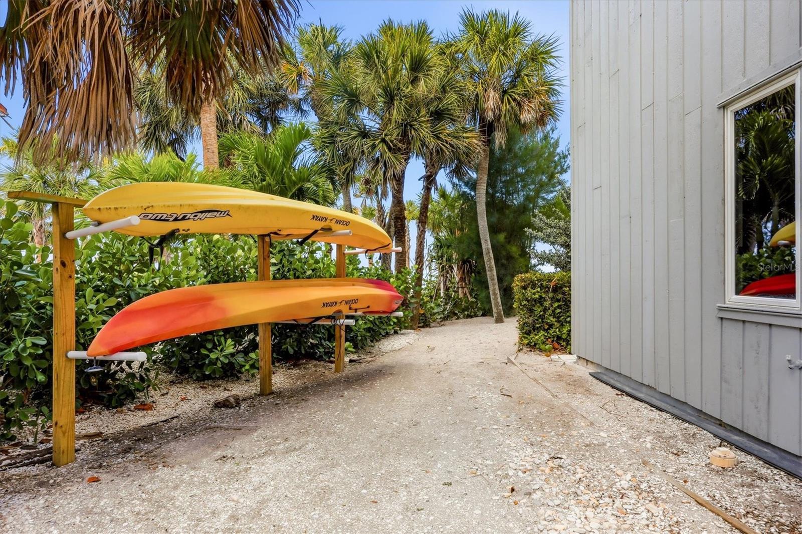 MANASOTA KEY - Residential