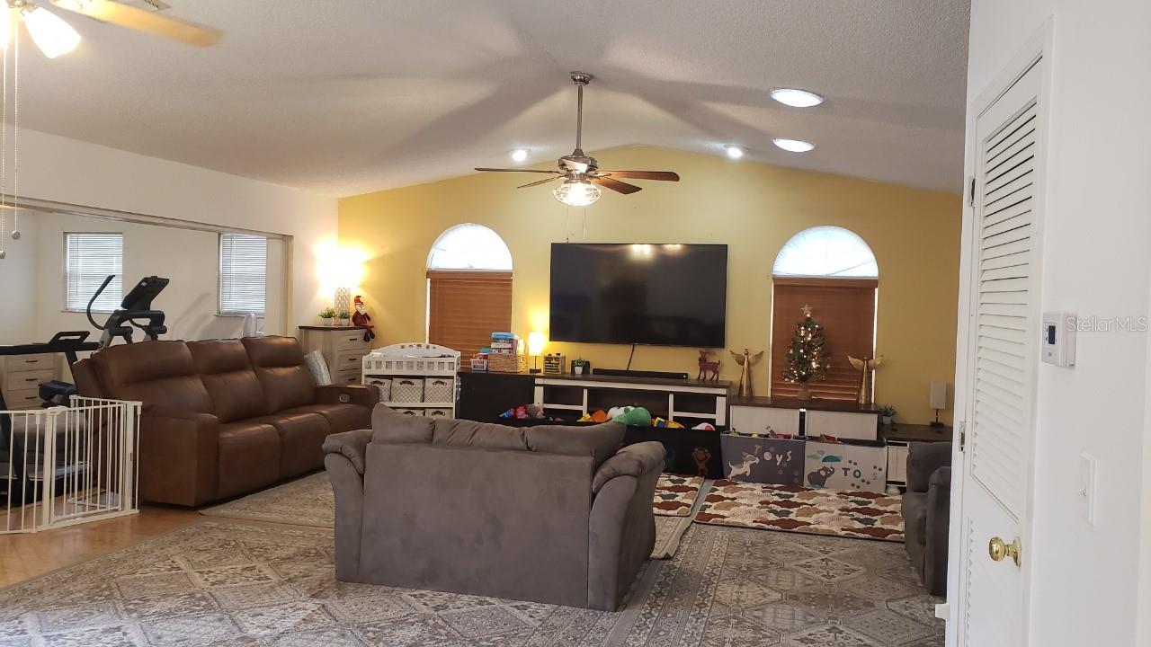 FOREST LAKE ESTATES - Residential