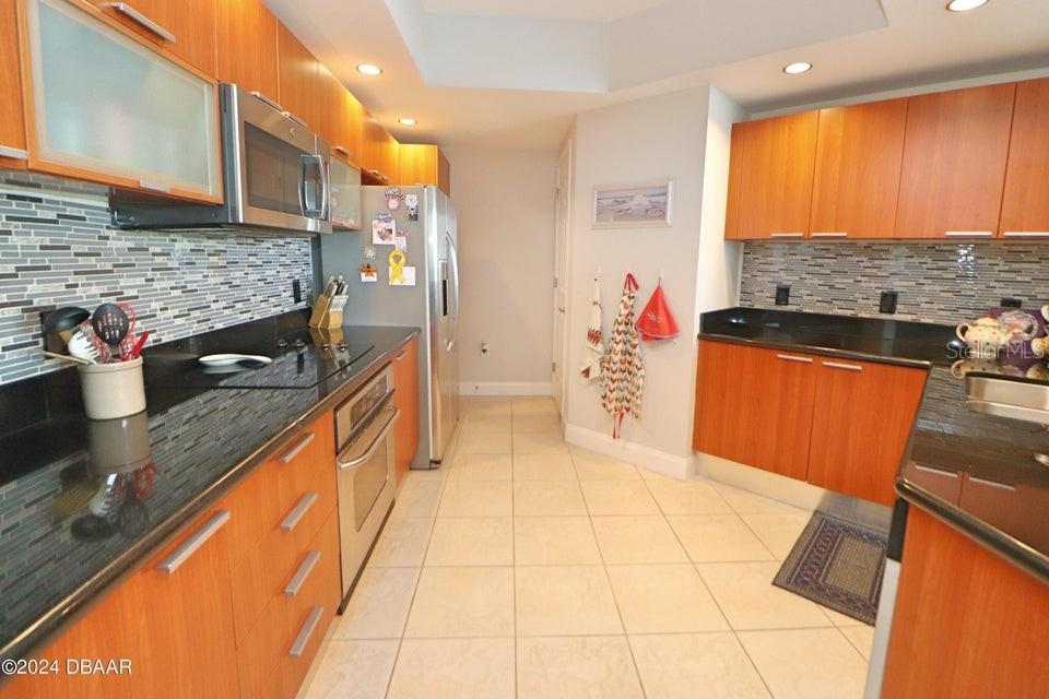 MARINA GRANDE/HALIFAX 01 - Residential