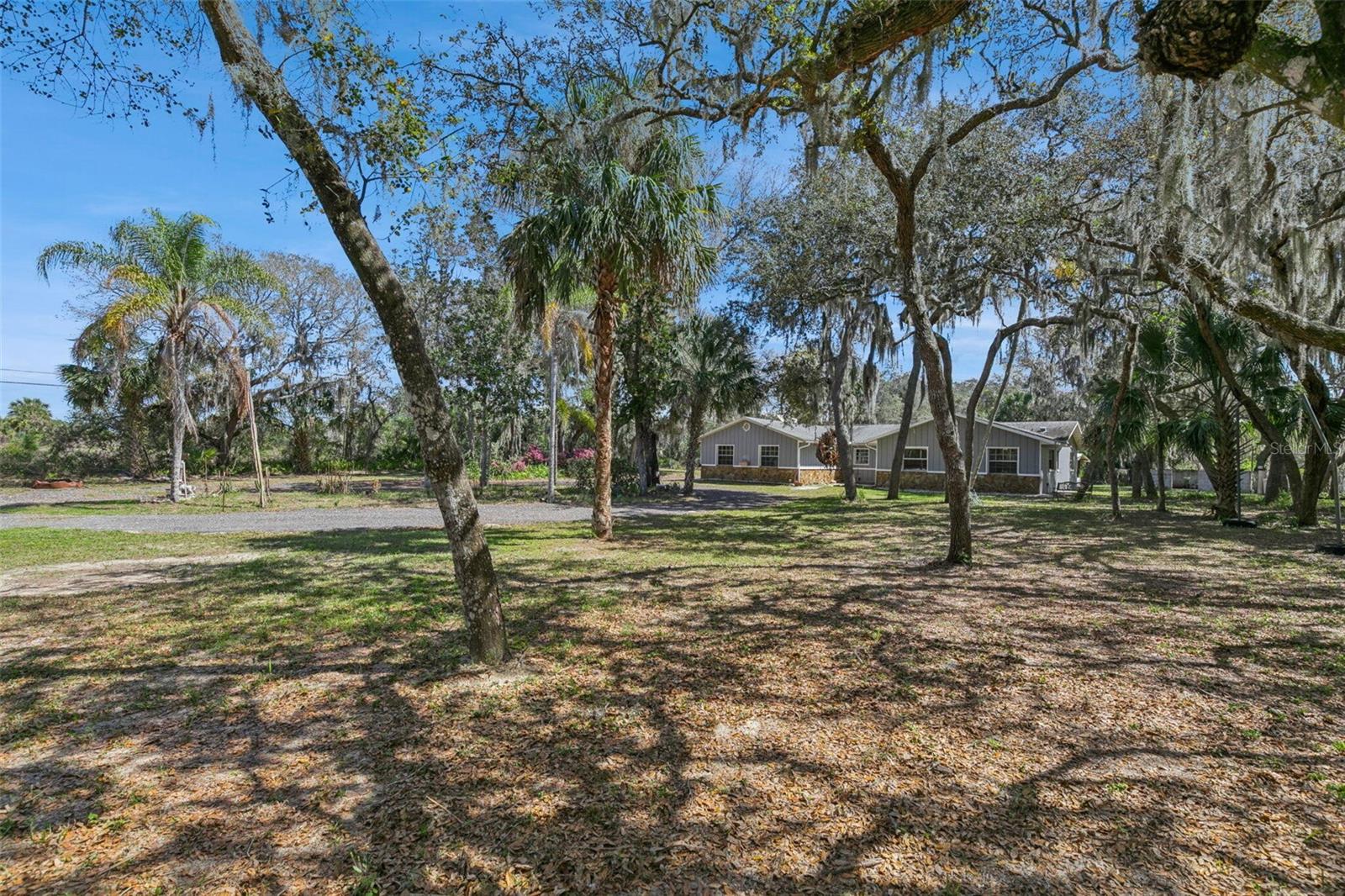 1135 E STATE ROAD 46