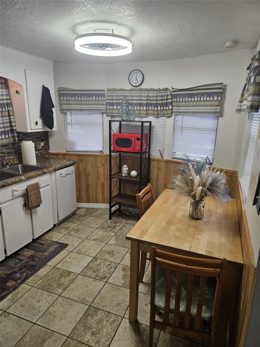 4851 W GANDY BOULEVARD B3L12