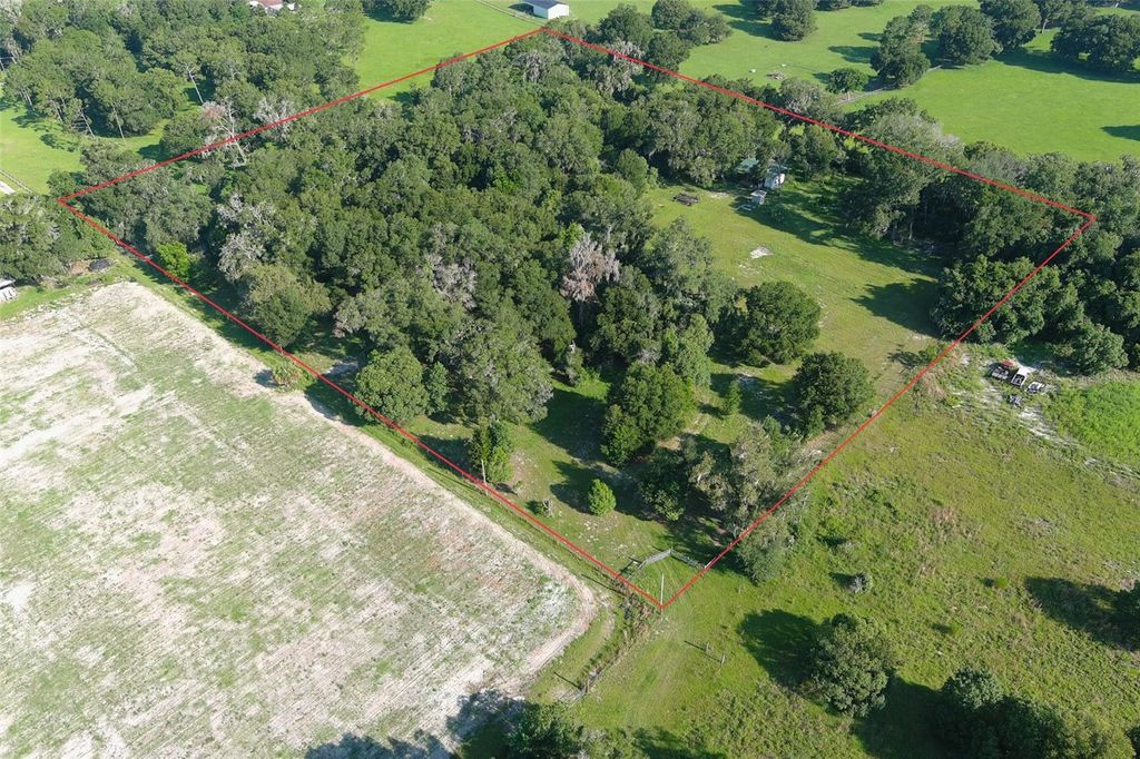 Photo of 1348 N Ridgewood Avenue, Deland, FL 32720 (MLS # V4949920)