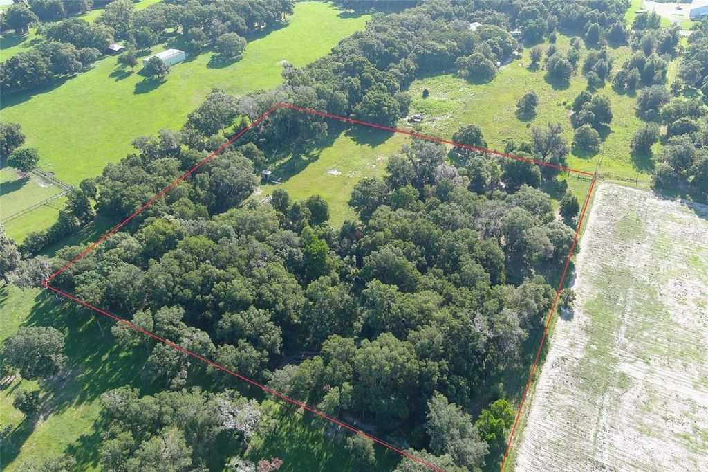 Photo of 1348 N Ridgewood Avenue, Deland, FL 32720 (MLS # V4949920)