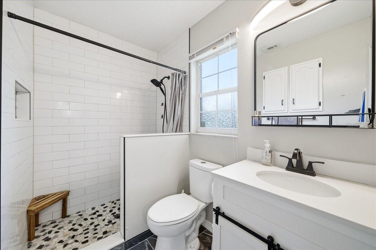 KENSINGTON COURT - Residential