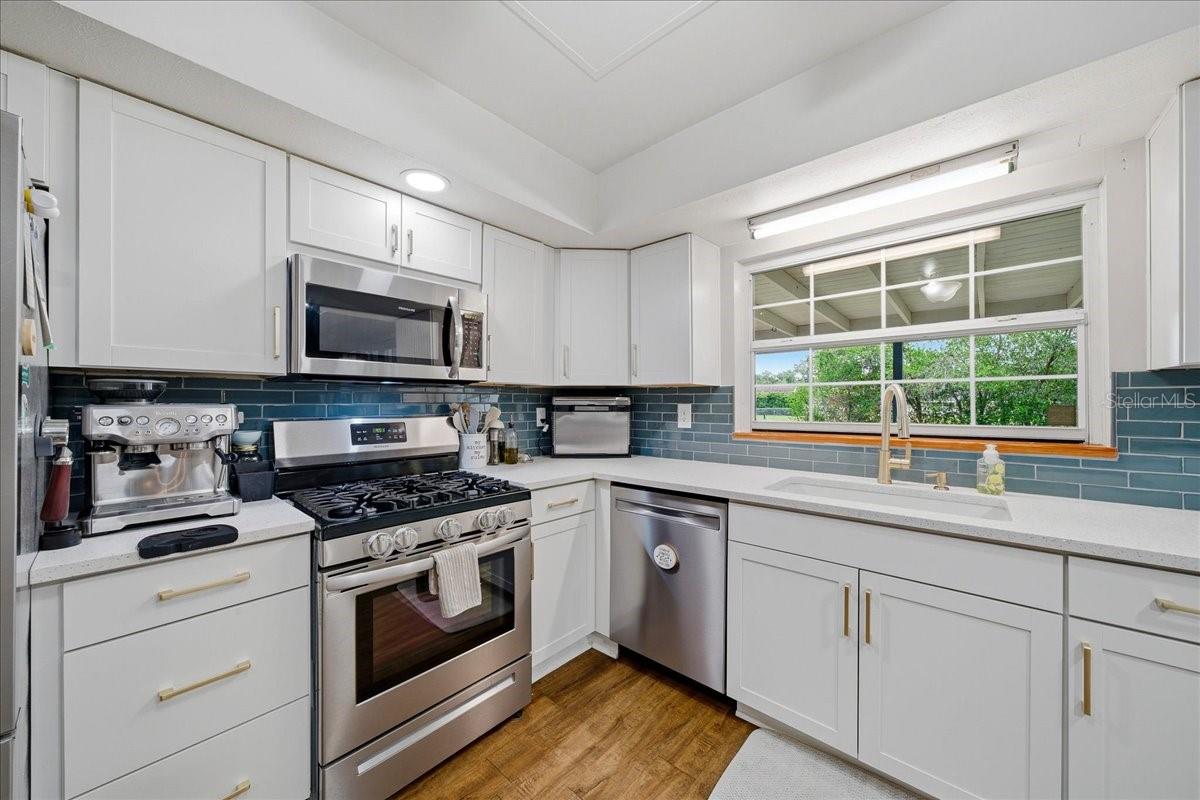KENSINGTON COURT - Residential