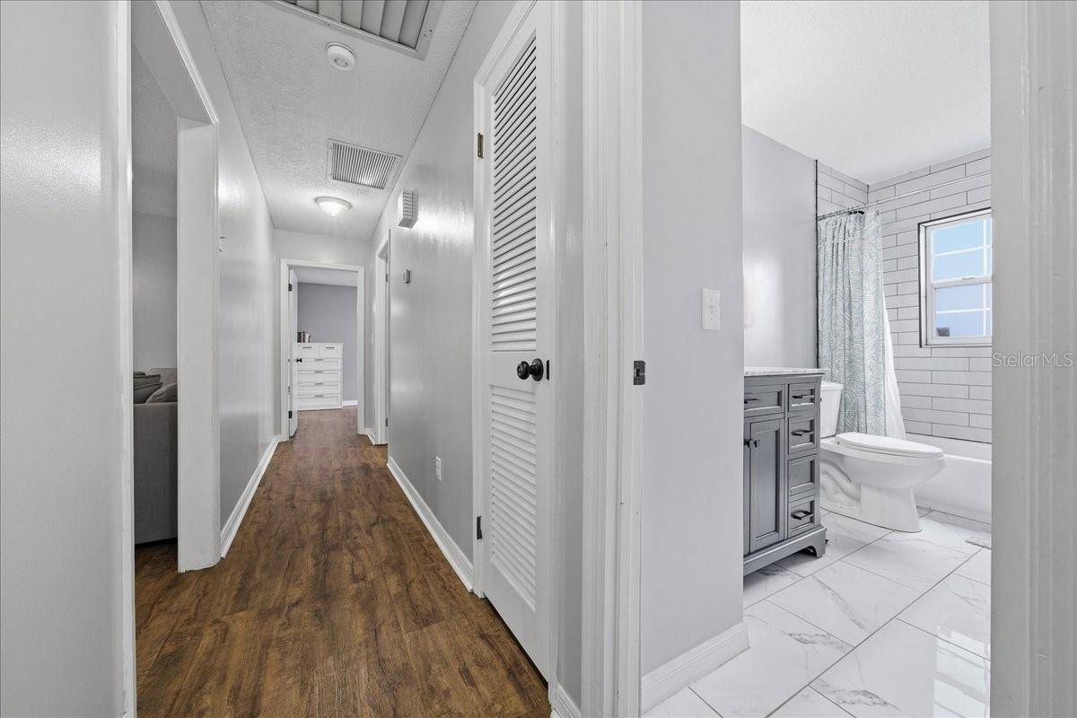 KENSINGTON COURT - Residential