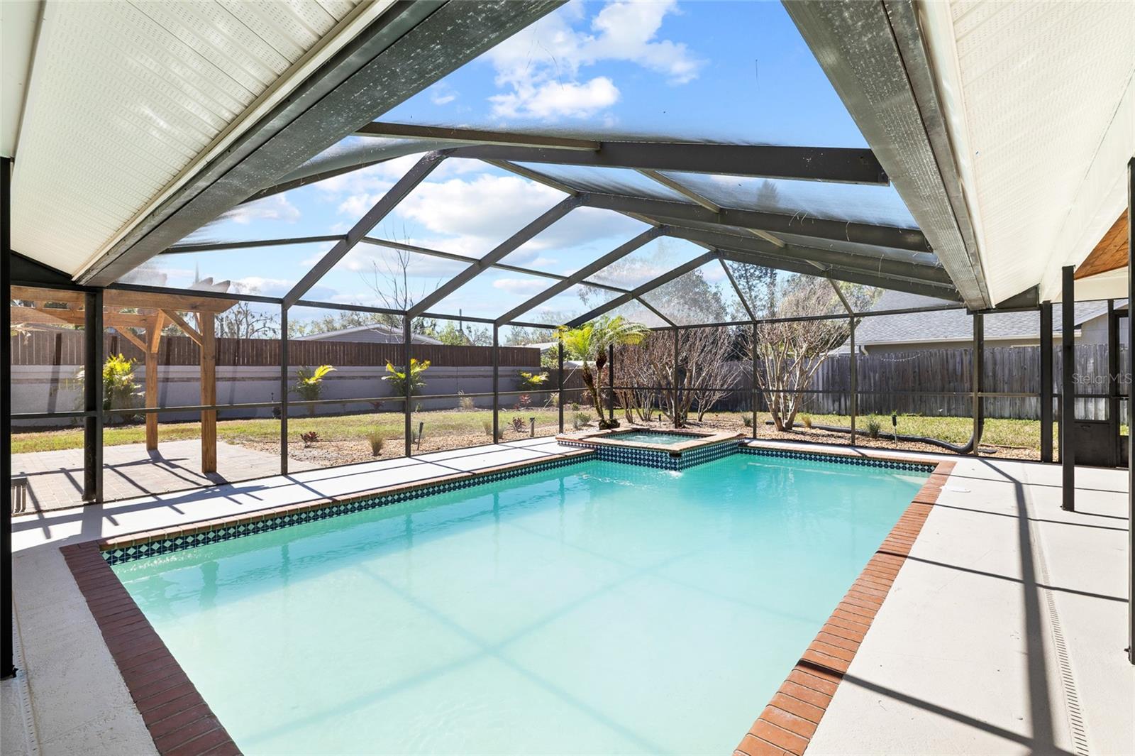 THE MANORS AT CRYSTAL LAKES - Residential