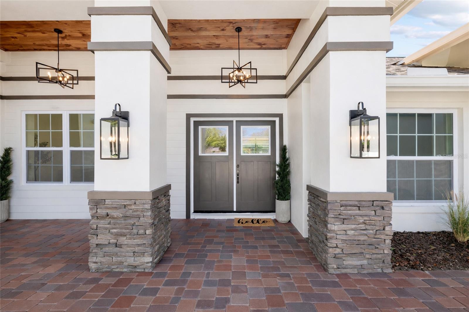 THE MANORS AT CRYSTAL LAKES - Residential