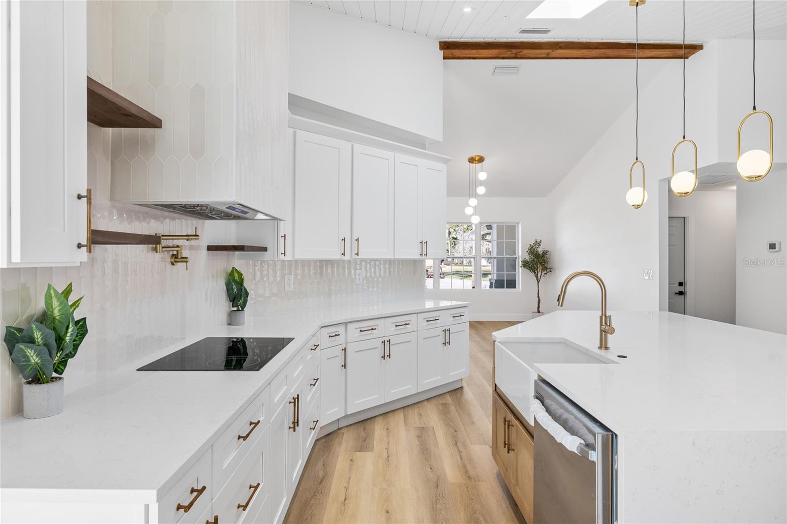 THE MANORS AT CRYSTAL LAKES - Residential