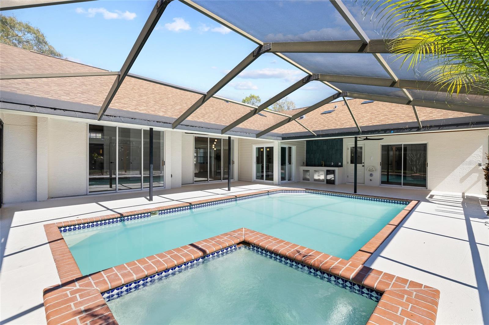 THE MANORS AT CRYSTAL LAKES - Residential