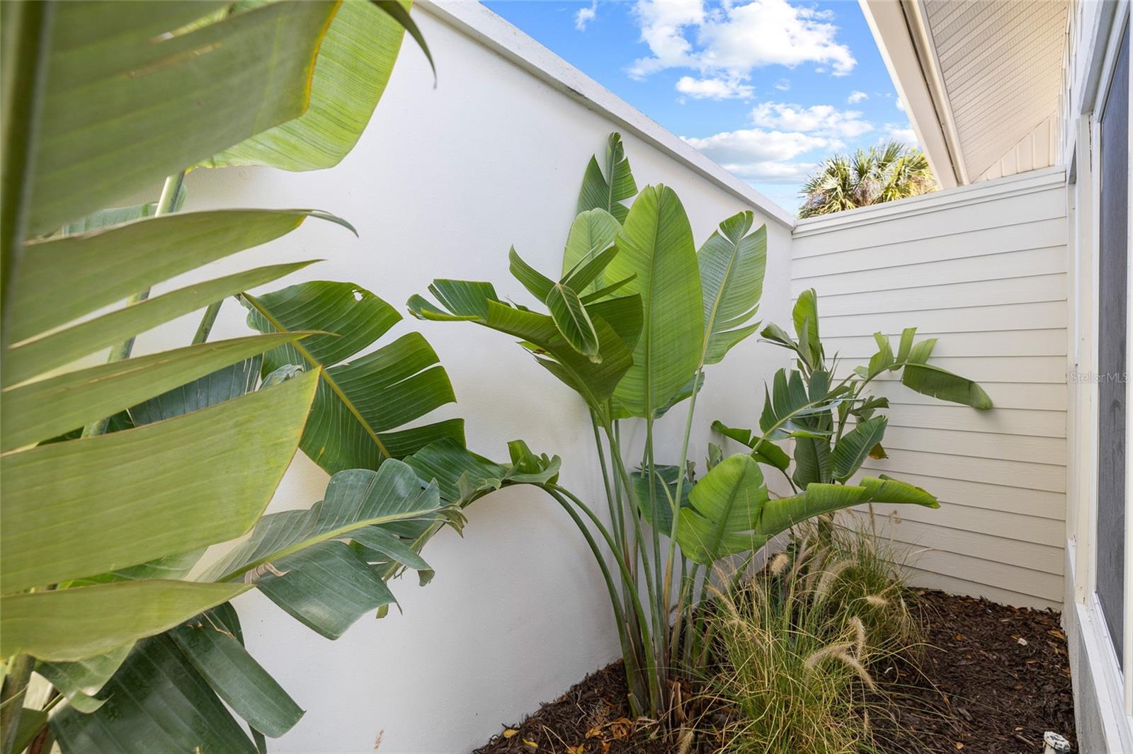 THE MANORS AT CRYSTAL LAKES - Residential