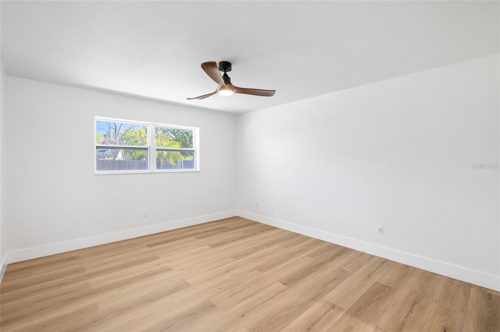 THE MANORS AT CRYSTAL LAKES - Residential