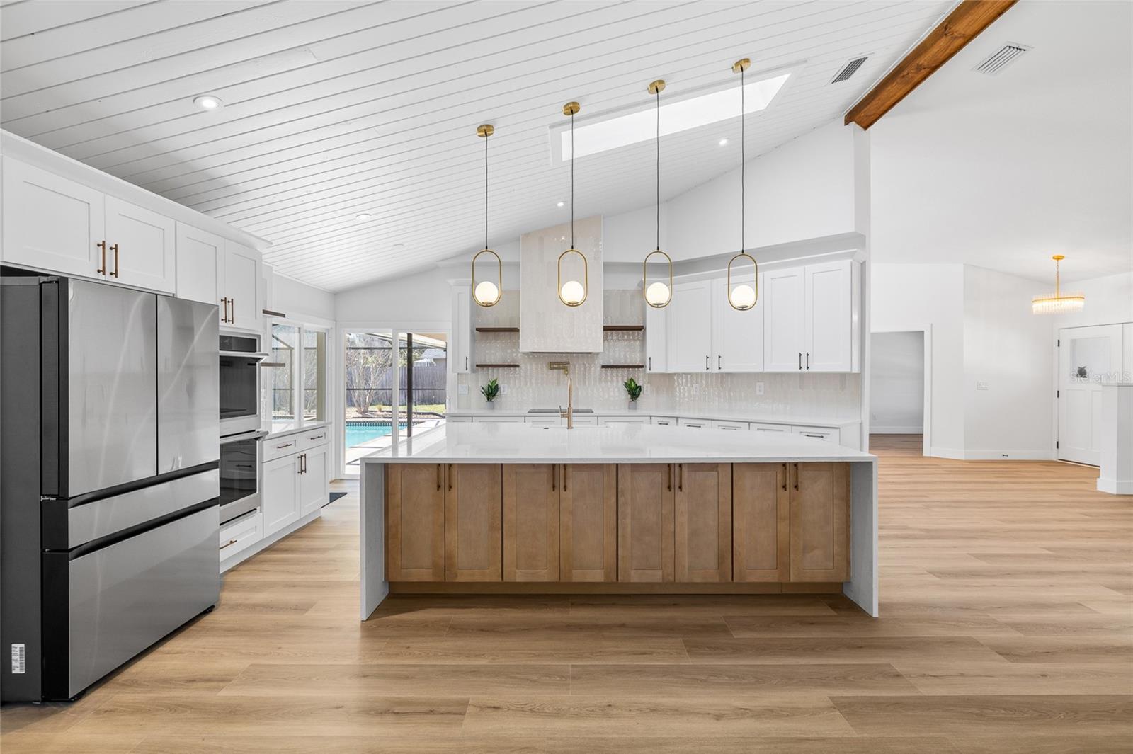 THE MANORS AT CRYSTAL LAKES - Residential