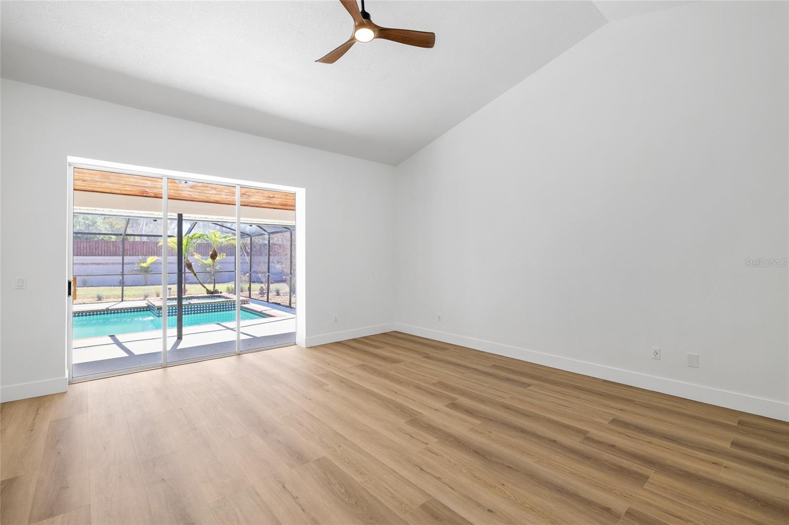 THE MANORS AT CRYSTAL LAKES - Residential