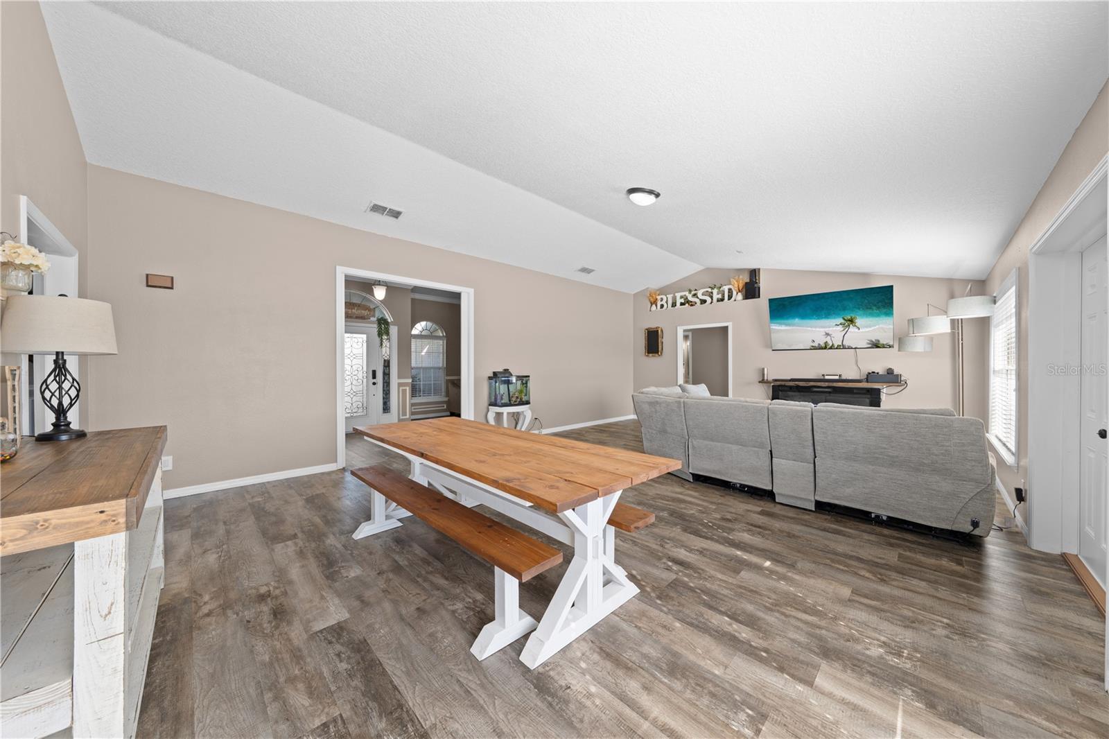 KEYSTONE POINTE PH 3 - Residential