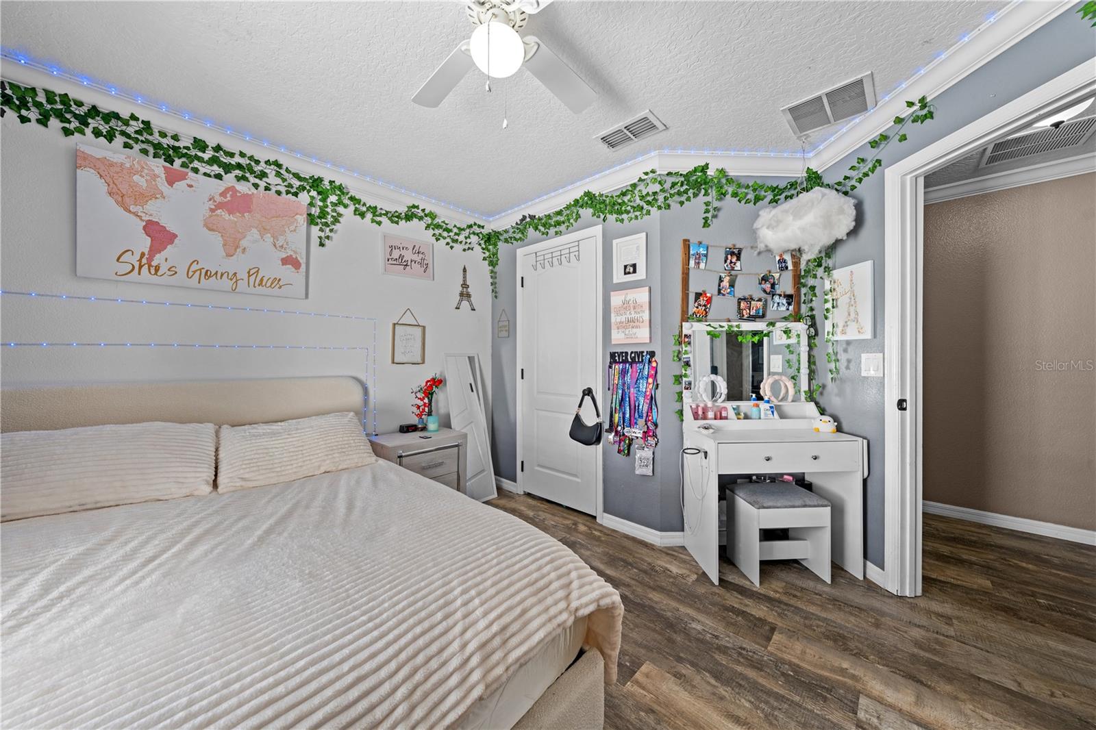 KEYSTONE POINTE PH 3 - Residential