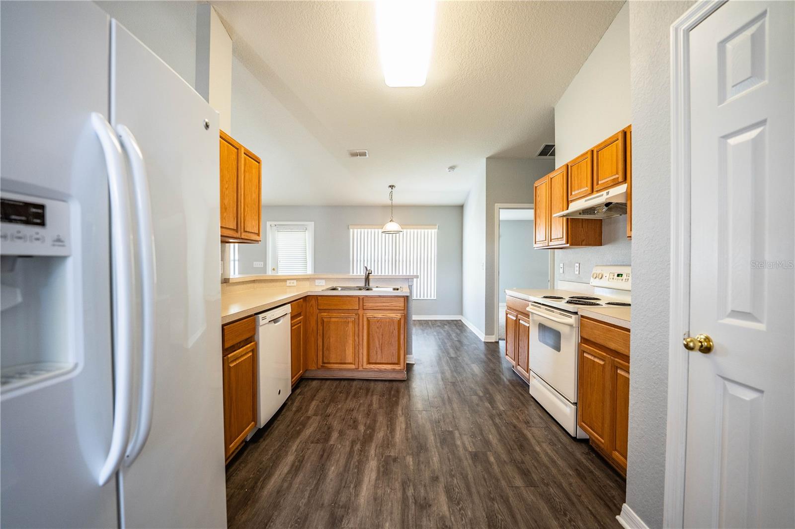 HAMILTON WEST PH 02 - Residential Lease