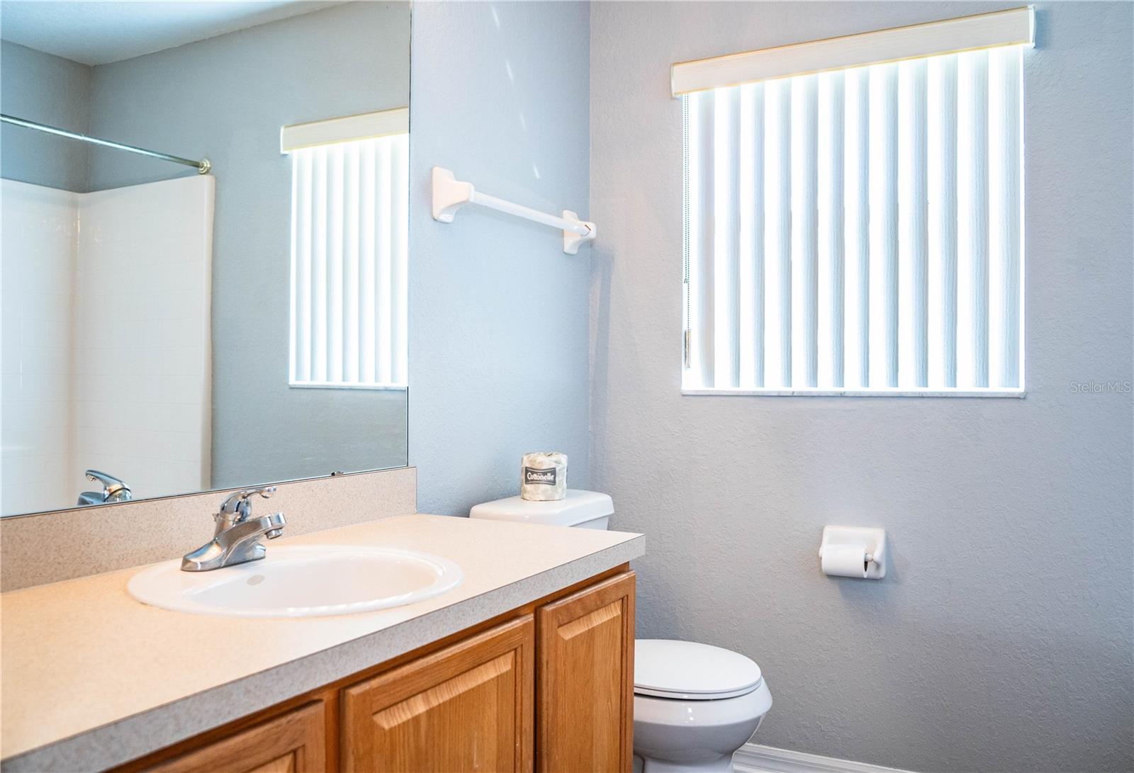 HAMILTON WEST PH 02 - Residential Lease