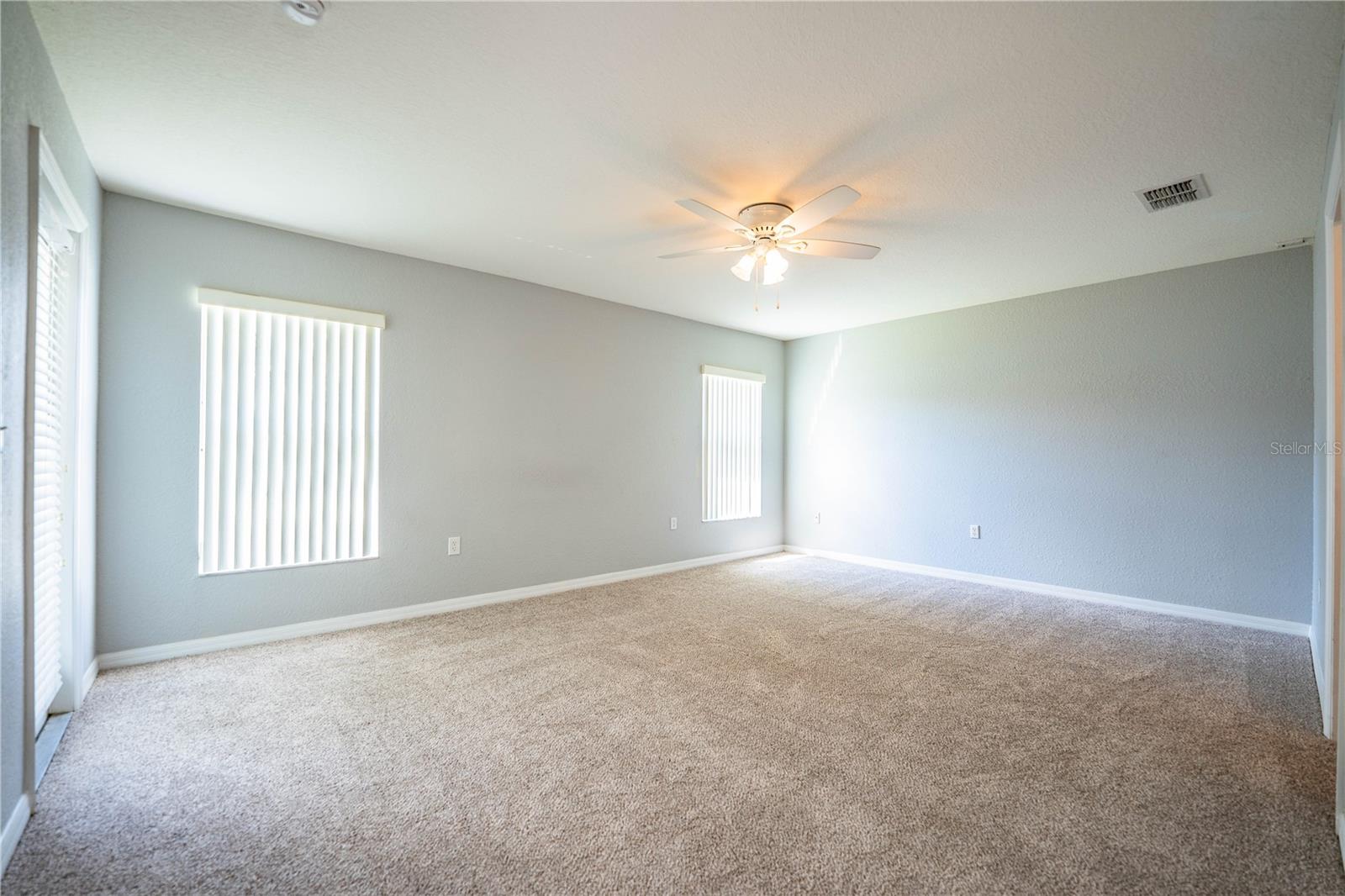 HAMILTON WEST PH 02 - Residential Lease