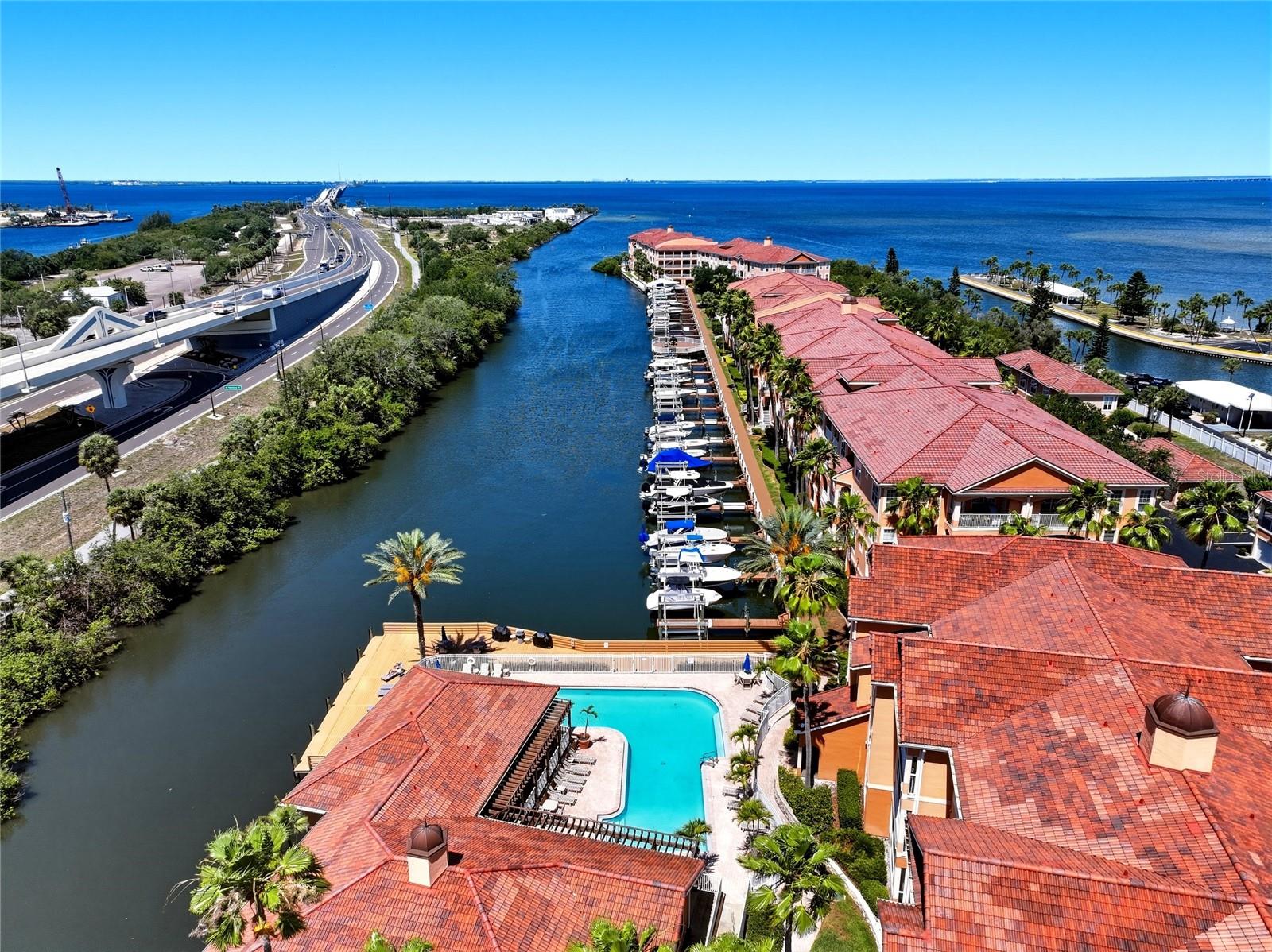 CULBREATH KEY BAYSIDE CONDOMIN - Residential