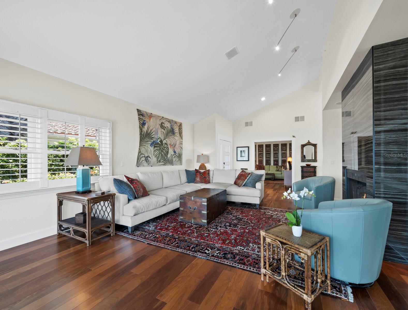 2282 HARBOUR COURT DRIVE